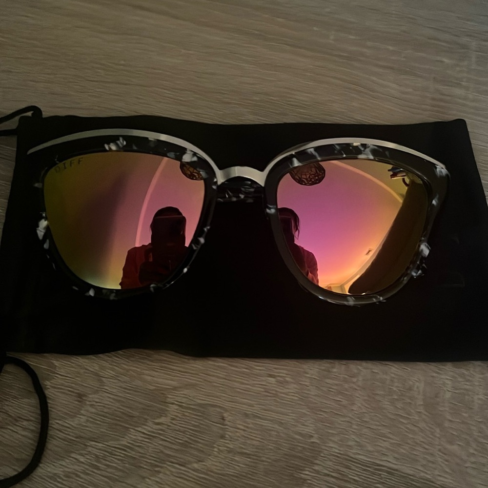 DIFF cateye sunglasses